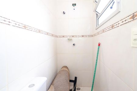 Casa à venda com 270m², 4 quartos e 7 vagasBanheiro da Suíte 4