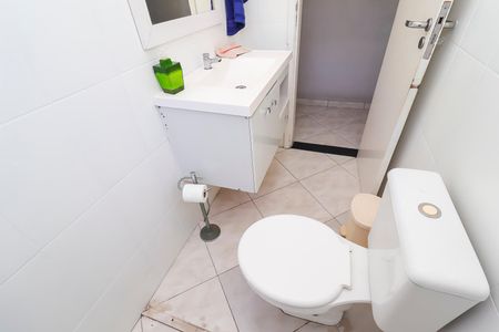 Casa à venda com 270m², 4 quartos e 7 vagasBanheiro Social