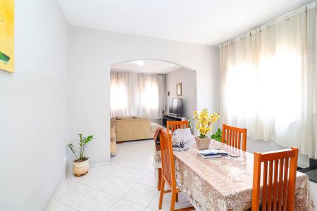 Casa à venda com 270m², 4 quartos e 7 vagasSala de Jantar