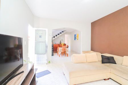 Casa à venda com 270m², 4 quartos e 7 vagasSala
