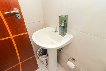 Casa à venda com 270m², 4 quartos e 7 vagasBanheiro da Suíte 3