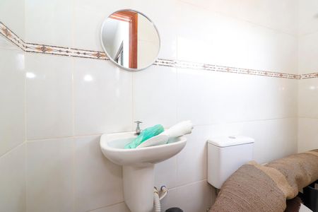 Casa à venda com 270m², 4 quartos e 7 vagasBanheiro da Suíte 4