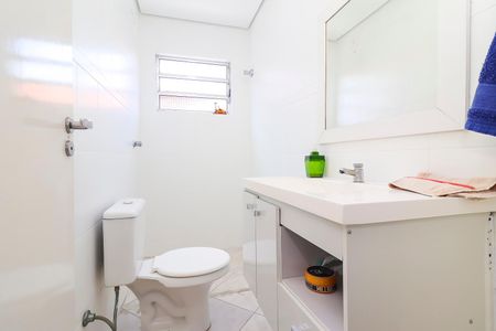 Casa à venda com 270m², 4 quartos e 7 vagasBanheiro Social