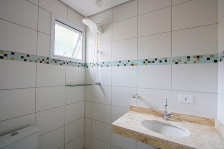 Apartamento para alugar com 55m², 2 quartos e 1 vagaBanheiro do quarto 1