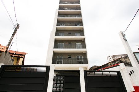 Apartamento para alugar com 47m², 2 quartos e 1 vaga Apartamento para alugar com 47m², 2 quartos e 1 vagaFachada
