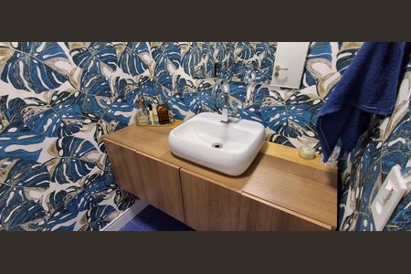 Apartamento à venda com 185m², 4 quartos e 4 vagas Apartamento à venda com 185m², 4 quartos e 4 vagasLavabo