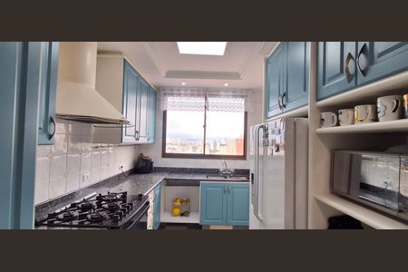 Apartamento à venda com 185m², 4 quartos e 4 vagas Apartamento à venda com 185m², 4 quartos e 4 vagasCozinha