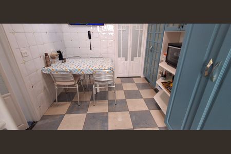 Apartamento à venda com 185m², 4 quartos e 4 vagas Apartamento à venda com 185m², 4 quartos e 4 vagasCozinha