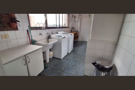 Apartamento à venda com 185m², 4 quartos e 4 vagas Apartamento à venda com 185m², 4 quartos e 4 vagasÁrea de Serviço