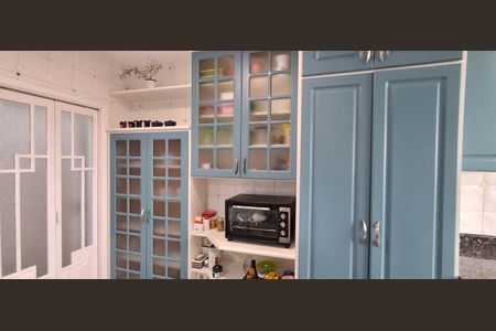 Apartamento à venda com 185m², 4 quartos e 4 vagas Apartamento à venda com 185m², 4 quartos e 4 vagasCozinha