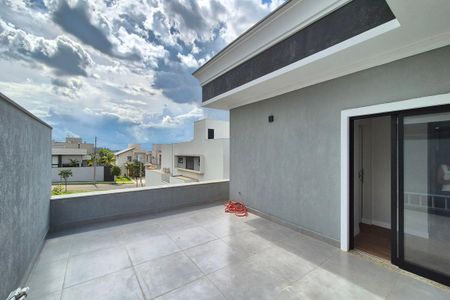 Casa de condomínio à venda com 360m², 3 quartos e 4 vagas Casa de condomínio à venda com 360m², 3 quartos e 4 vagasVaranda da Suíte 2 - 3