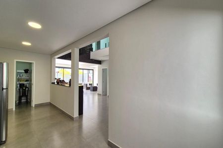 Casa de condomínio à venda com 360m², 3 quartos e 4 vagas Casa de condomínio à venda com 360m², 3 quartos e 4 vagasCozinha