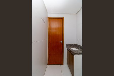 Apartamento para alugar com 43m², 2 quartos e sem vagaBanheiro