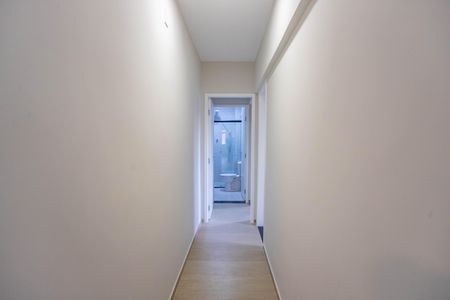 Corredor  de apartamento para alugar com 2 quartos, 90m² em Taboão, Diadema