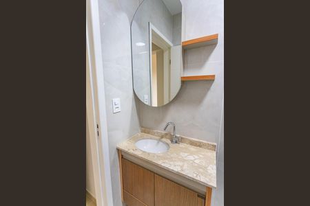 Apartamento para alugar com 90m², 2 quartos e 1 vagaBanheiro da suíte 