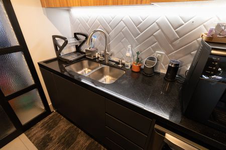 Apartamento à venda com 84m², 2 quartos e 2 vagasCozinha 