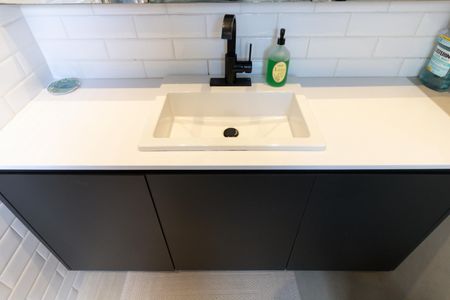 Apartamento à venda com 84m², 2 quartos e 2 vagasBanheiro da Suíte