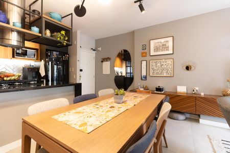 Apartamento à venda com 84m², 2 quartos e 2 vagasSala