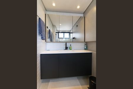 Apartamento à venda com 84m², 2 quartos e 2 vagasBanheiro da Suíte