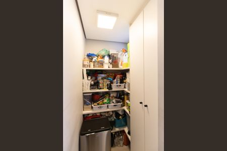 Apartamento à venda com 84m², 2 quartos e 2 vagasDispensa