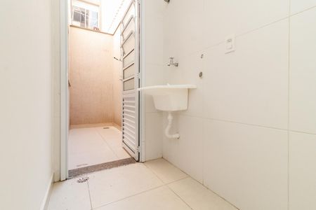 Apartamento para alugar com 35m², 1 quarto e sem vaga Apartamento para alugar com 35m², 1 quarto e sem vagaCozinha e Área de Serviço