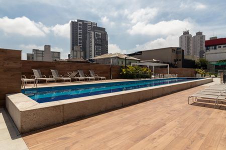 Apartamento para alugar com 70m², 2 quartos e 1 vagaÁrea comum - Piscina