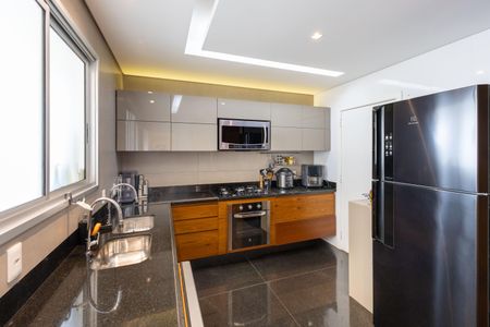 Apartamento à venda com 128m², 3 quartos e 3 vagas Apartamento à venda com 128m², 3 quartos e 3 vagasCozinha