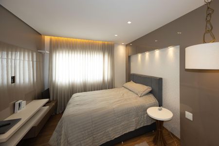 Apartamento à venda com 128m², 3 quartos e 3 vagas Apartamento à venda com 128m², 3 quartos e 3 vagasSuíte