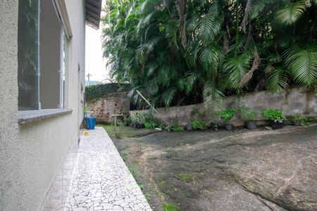 Casa para alugar com 80m², 2 quartos e 1 vagaÁrea de Serviço