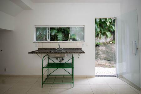 Casa para alugar com 80m², 2 quartos e 1 vagaCozinha