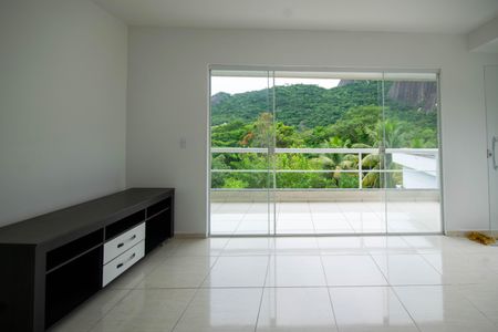 Casa para alugar com 80m², 2 quartos e 1 vagaSala