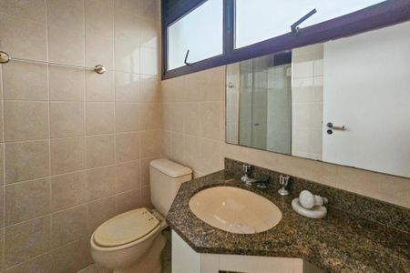 Apartamento para alugar com 140m², 3 quartos e 2 vagasbanheiro da suíte 2