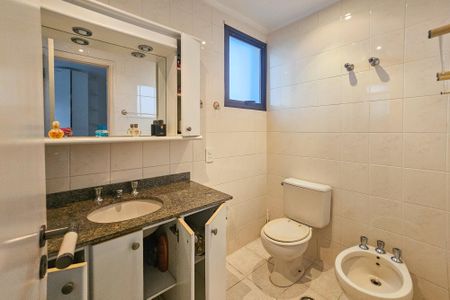 Apartamento para alugar com 140m², 3 quartos e 2 vagasbanheiro da suíte 3