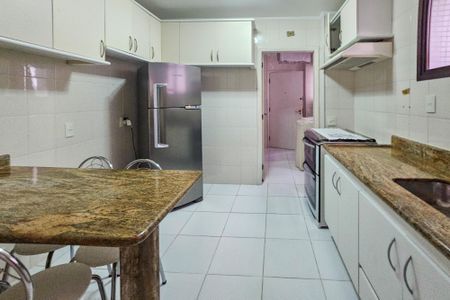 Apartamento para alugar com 140m², 3 quartos e 2 vagascozinha