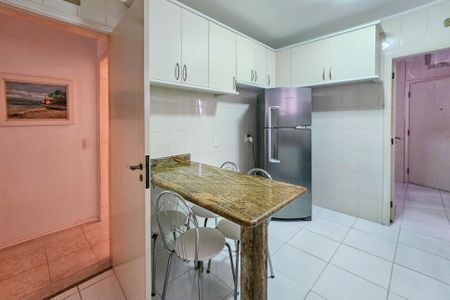 Apartamento para alugar com 140m², 3 quartos e 2 vagascozinha