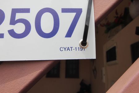 Casa à venda com 180m², 4 quartos e 2 vagasPlaca instalada em 15/01/2026 com o código CYAT-1191