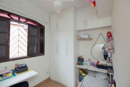 Casa à venda com 180m², 4 quartos e 2 vagasQuarto 2