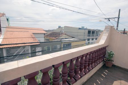 Casa à venda com 180m², 4 quartos e 2 vagasVaranda da Suite