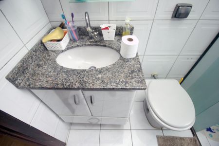 Casa à venda com 180m², 4 quartos e 2 vagasBanheiro