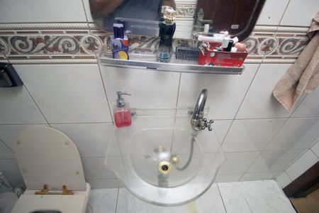 Casa à venda com 180m², 4 quartos e 2 vagasLavabo