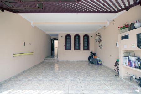 Casa à venda com 180m², 4 quartos e 2 vagasGaragem