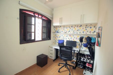 Casa à venda com 180m², 4 quartos e 2 vagasQuarto 3