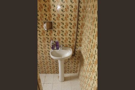 Casa para alugar com 120m², 2 quartos e 3 vagasBanheiro