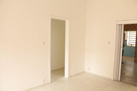 Casa para alugar com 120m², 2 quartos e 3 vagassala