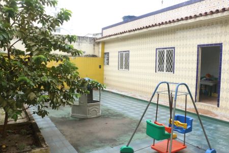 Casa para alugar com 120m², 2 quartos e 3 vagasQuintal