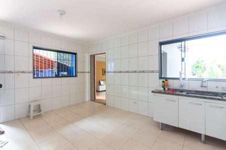 Casa para alugar com 563m², 4 quartos e 3 vagasCozinha 2