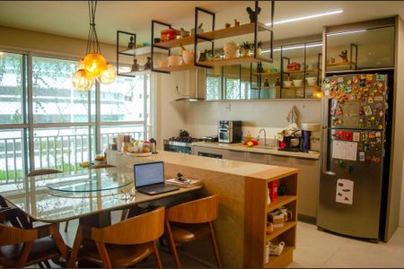 Apartamento para alugar com 3 quartos, 139m² em Setor Marista, Goiânia