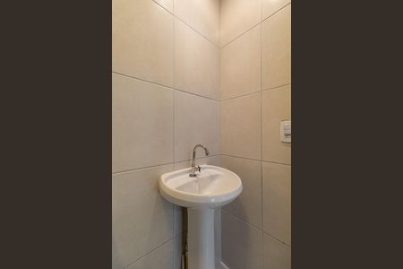 Apartamento para alugar com 42m², 2 quartos e sem vaga Apartamento para alugar com 42m², 2 quartos e sem vagaBanheiro