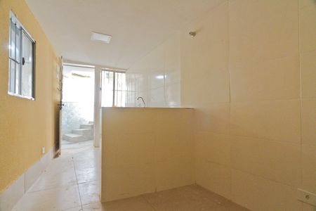 Sala de kitnet/studio para alugar com 1 quarto, 25m² em Vila Pereira Barreto, São Paulo