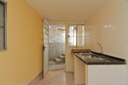Studio para alugar com 25m², 1 quarto e sem vaga Studio para alugar com 25m², 1 quarto e sem vagaCozinha